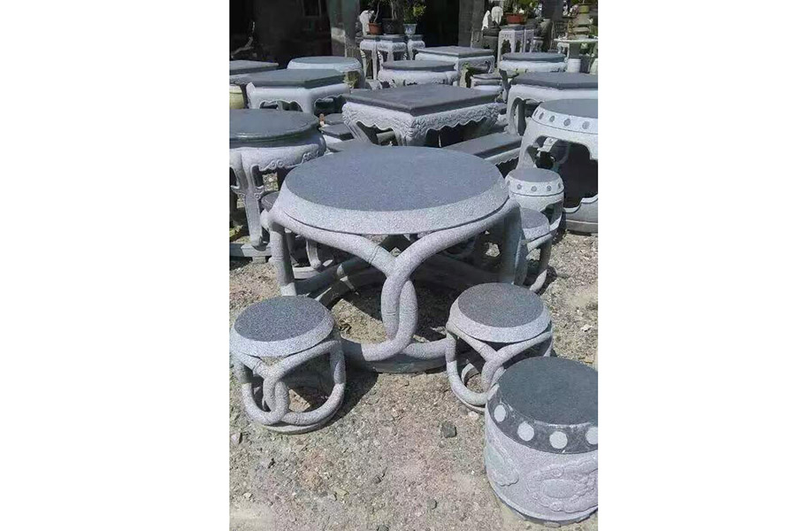 石桌石凳
